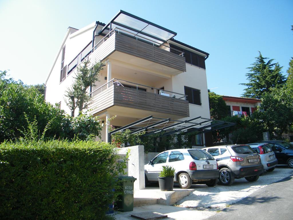 Apartment Makado *